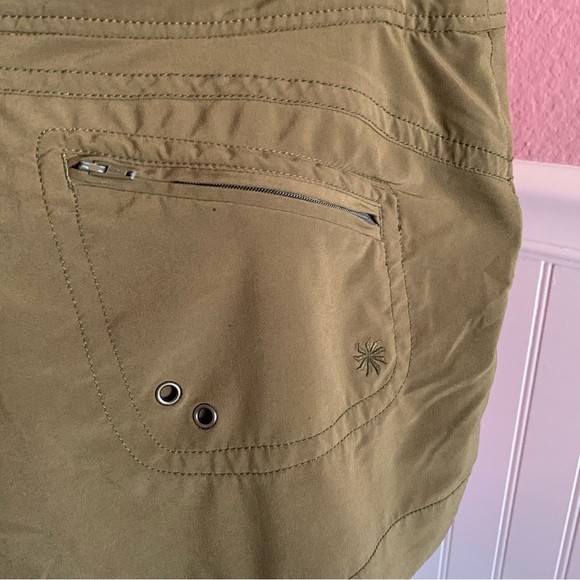 Athleta size 4 Cargo Shorts EUC in Brown, Drawstring Waist - Picture 4 of 5